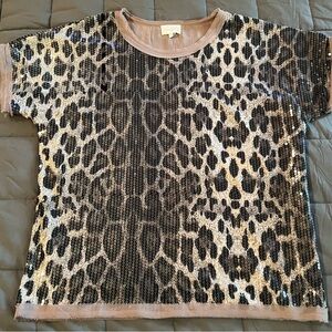 Shiny leopard top